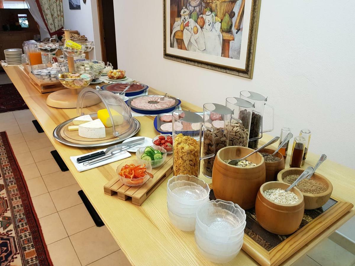 Pension Lehnerhof ลอยทัช ภายนอก รูปภาพ